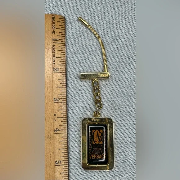 Versace Gold Key Chain, Versace della collezione Metal Keychain - Keyring - Picture 5 of 6